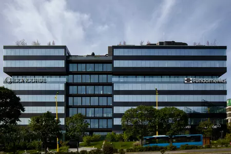 HILLSIDE OFFICES BUDAPEST