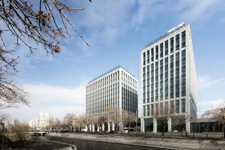 timpuri_noi_square_bucharest_romania1