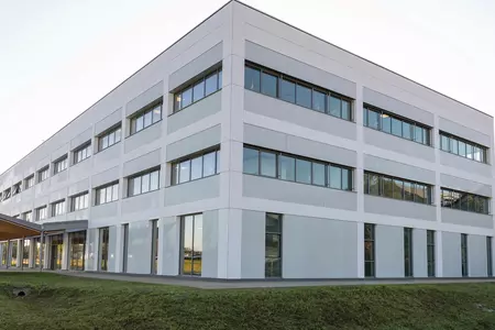 Saint_Gobain_Research_Photo1