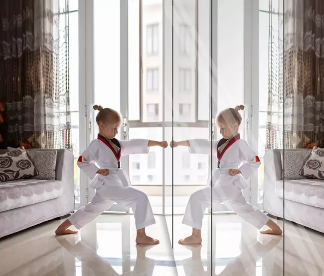 MIRALITE EASYSAFE- Karate_Girl