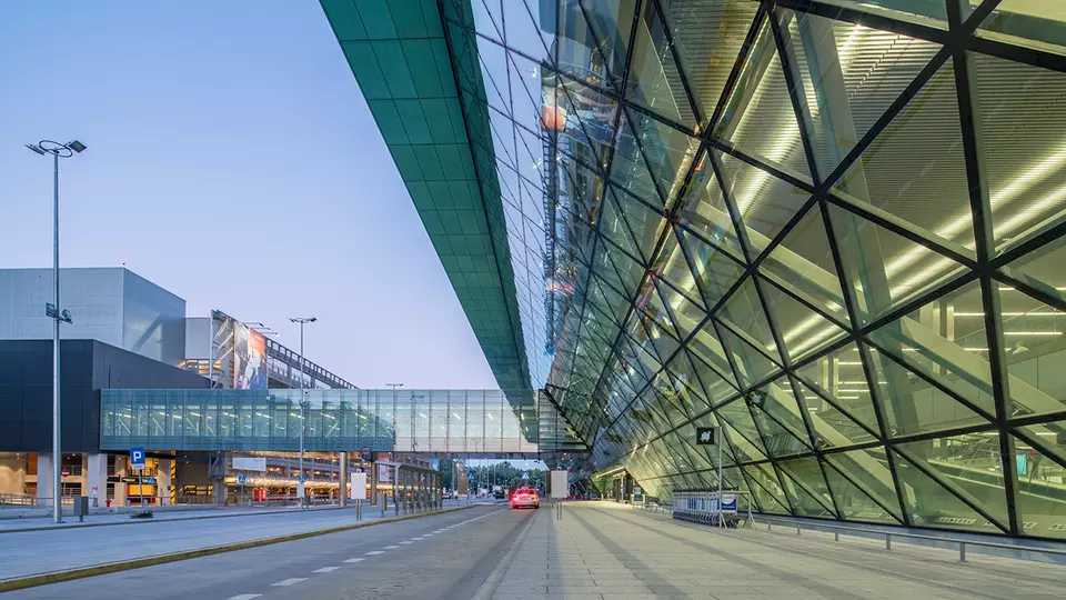 KRAKOW AIRPORT 3