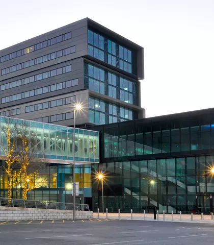 EXHIBITION CENTRE LIVERPOOL & PULLMAN HOTEL