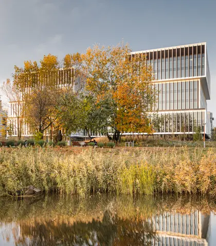 LakeSide_Office1