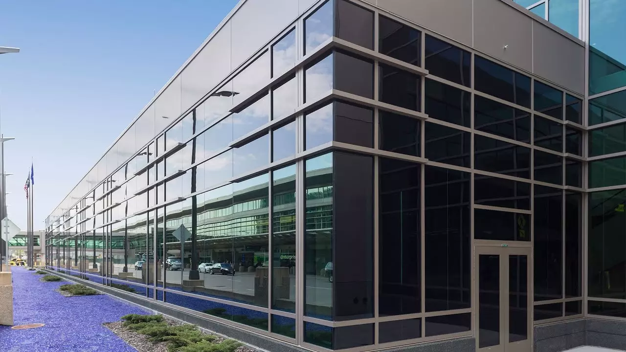 Minneapolis-St. Paul International Airport | Case Study | SageGlass thumbnail